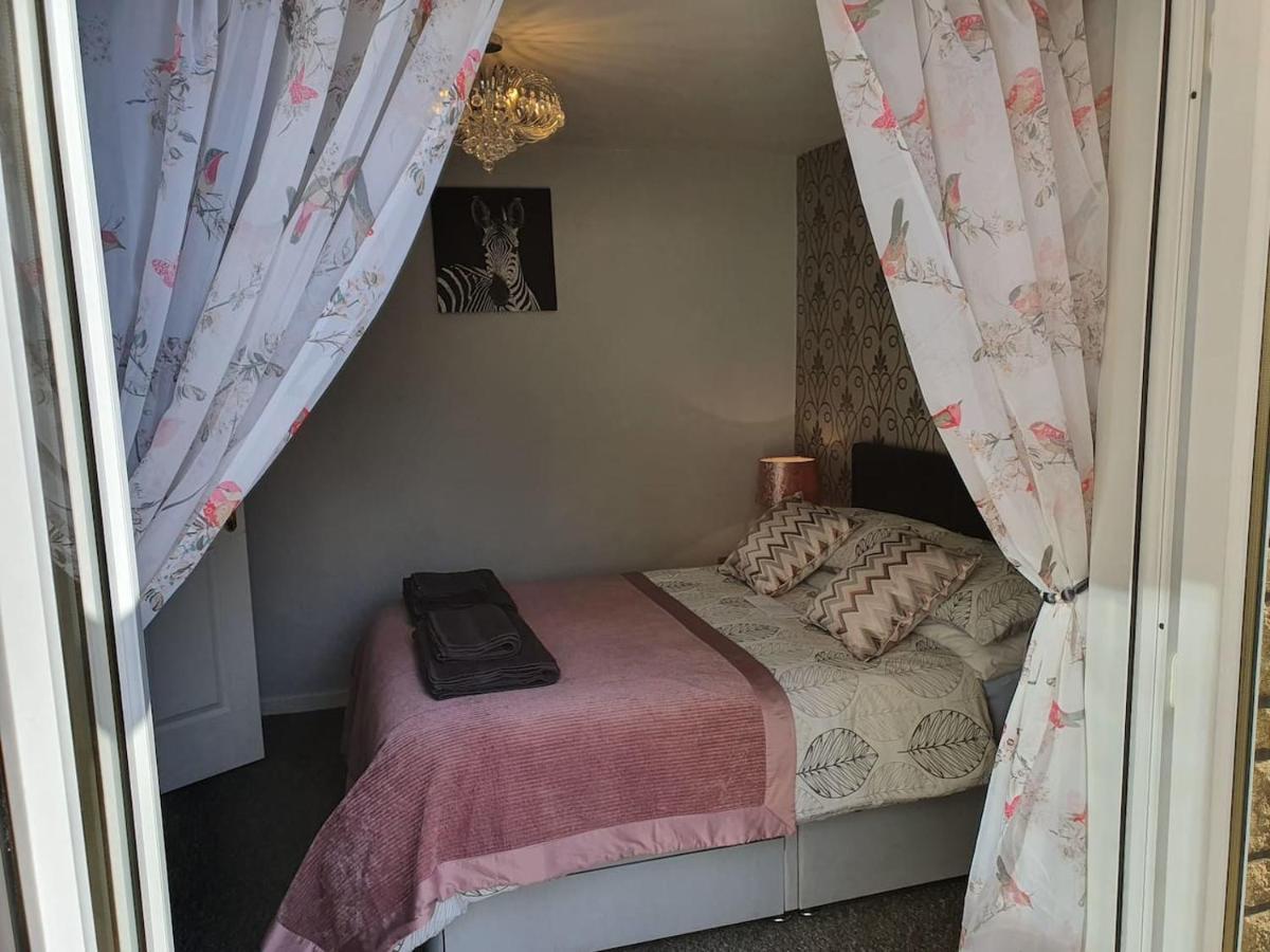 The Wee Studio For Two Appartamento Stirling Esterno foto